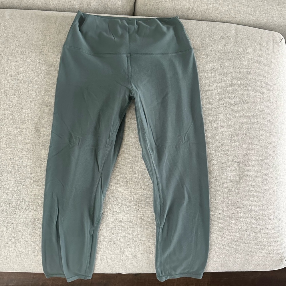 Lululemon High Rise Align 23”, Size 6! Never worn!
